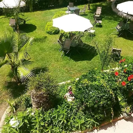 Un Posto Al Sole - *