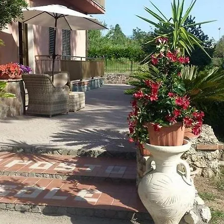 Un Posto Al Sole - *