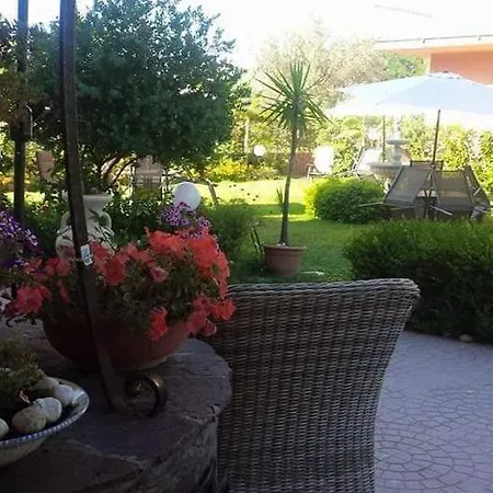 Un Posto Al Sole - * פאולה
